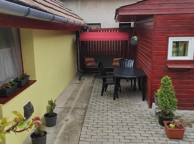 Kis Apartmanhaz Apartament